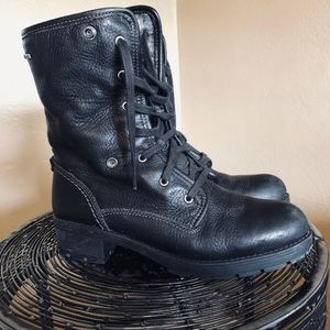 Women’s boots